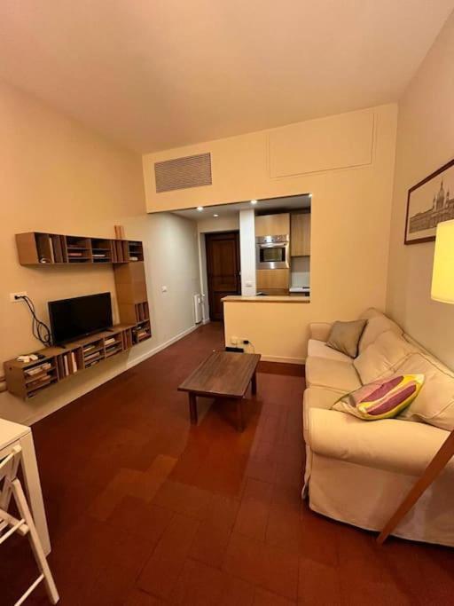 Colosseum Apartment - Your Cozy Roman Escape المظهر الخارجي الصورة